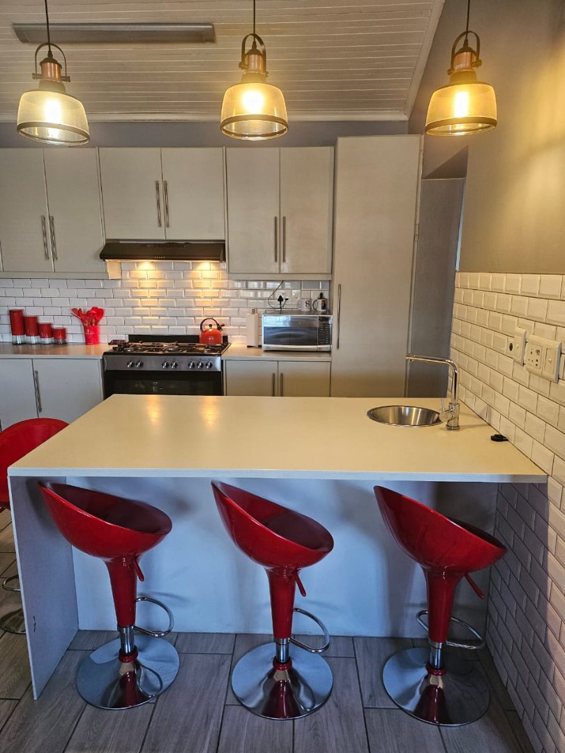 4 Bedroom Property for Sale in Rondevlei Park Western Cape